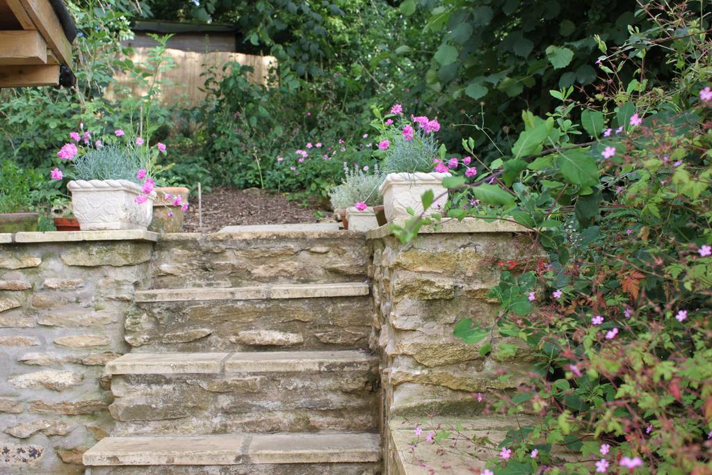 Pathways, Beachwood Cottage Bath Oda fotoğraf
